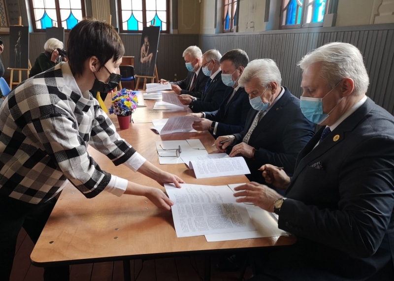 Jonišķos parakstīts Latvijas – Lietuvas vērienīgākās apceļošanas akcijas “Iepazīsti kaimiņus Zemgalē!” līgums
