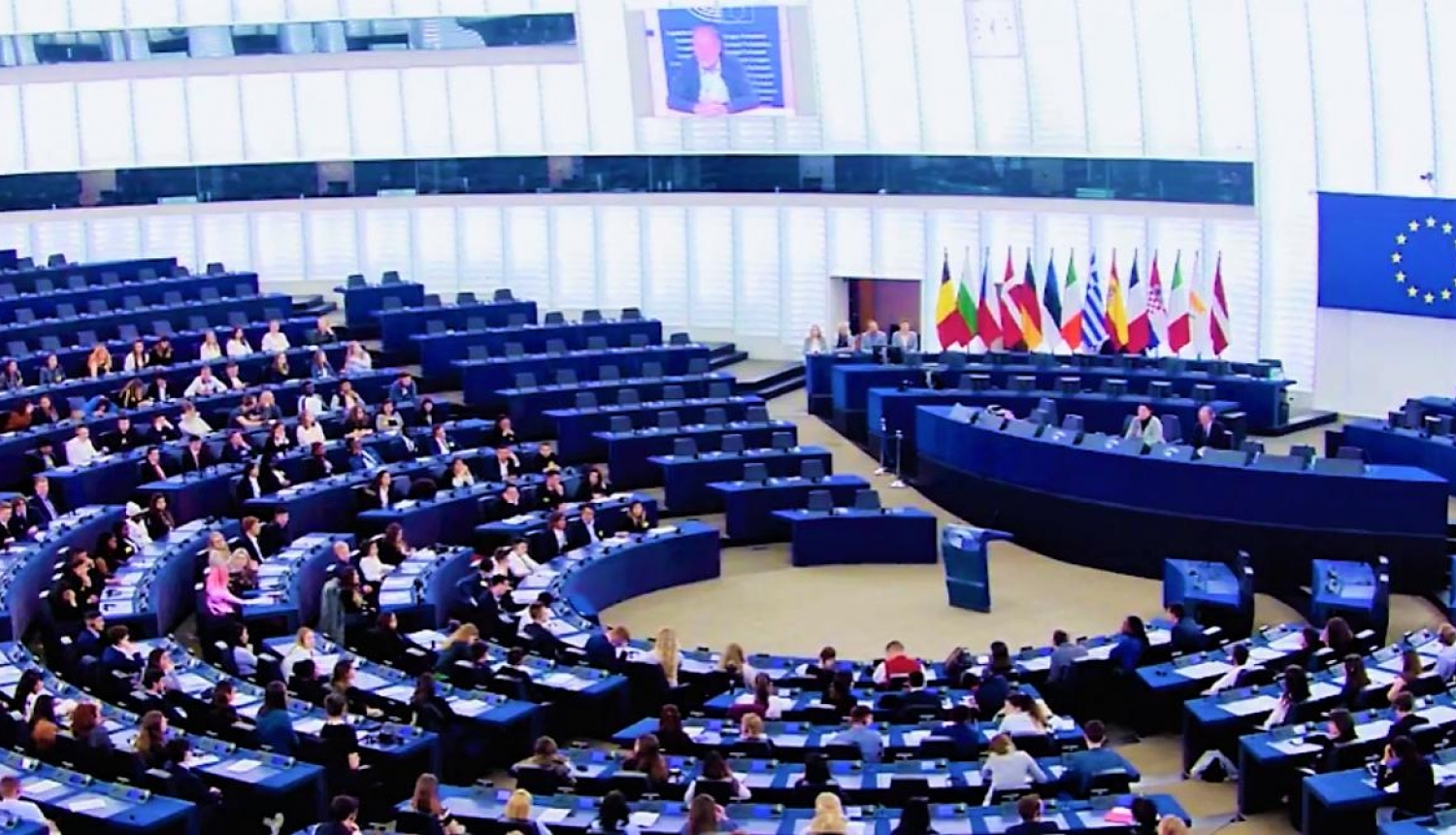 Bauskas Valsts ģimnāzijas jaunieši ar Eiropas Parlamenta pārstāvjiem diskutēs par vidi un klimatu
